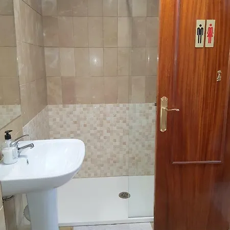 Hostel Yna Holiday Express