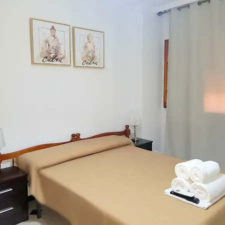 Hostel Yna Holiday Express Málaga