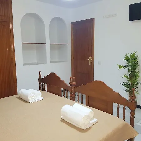 Yna Holiday Express Hostel