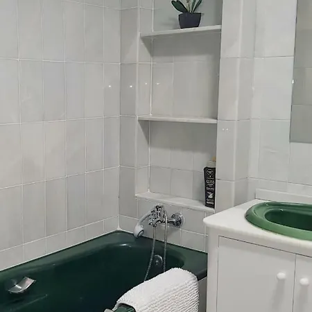 Hostel Yna Holiday Express Málaga