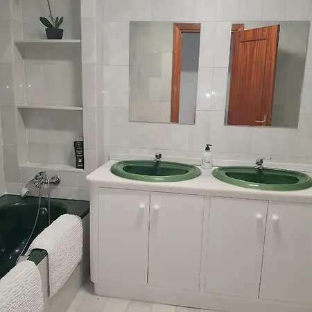 Yna Holiday Express Hostel